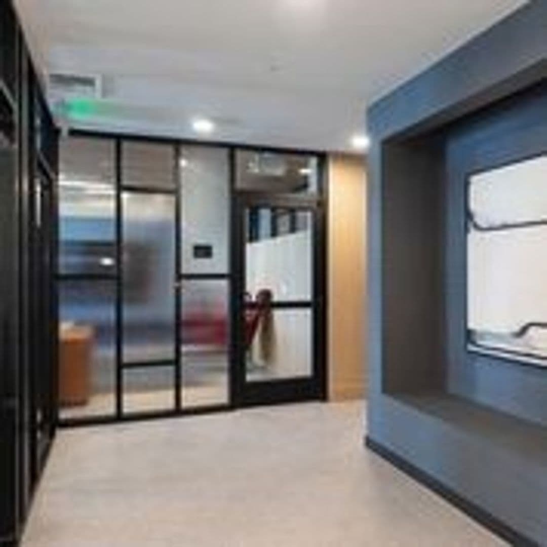 Seattle Apartment: 802 5th Ave N