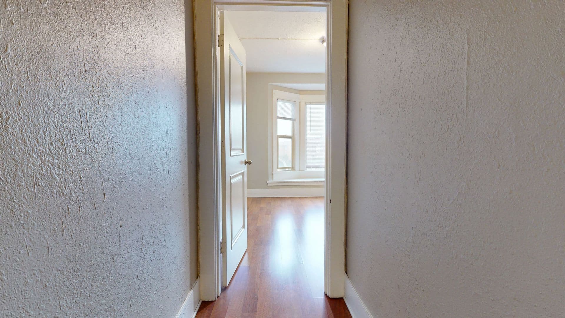 Seattle Apartment: 317 Harvard Ave E
