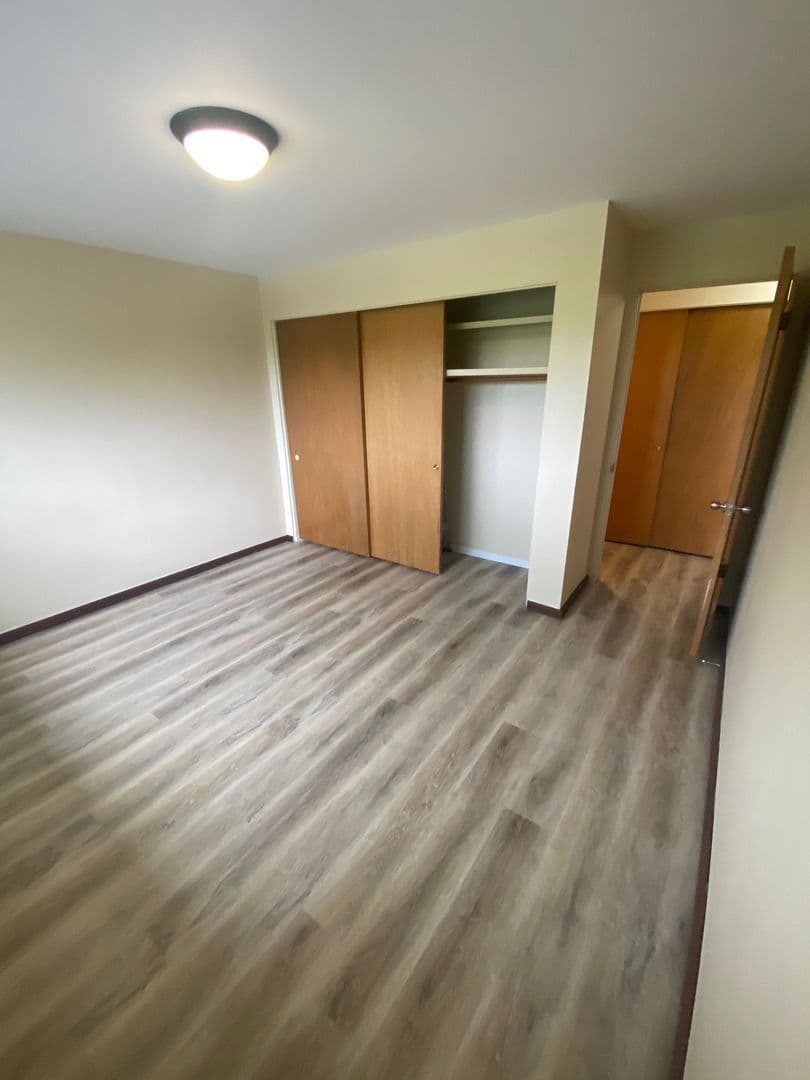 Seattle Apartment: 2400 Boyer Ave E