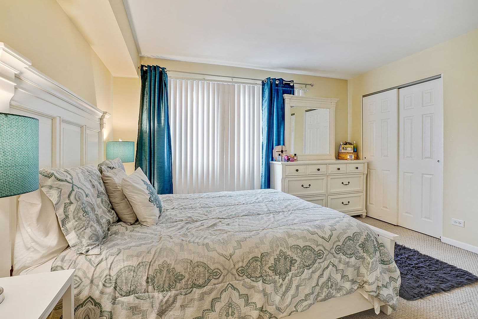 Tinley Park Apartment: 17510 Cedar Lane