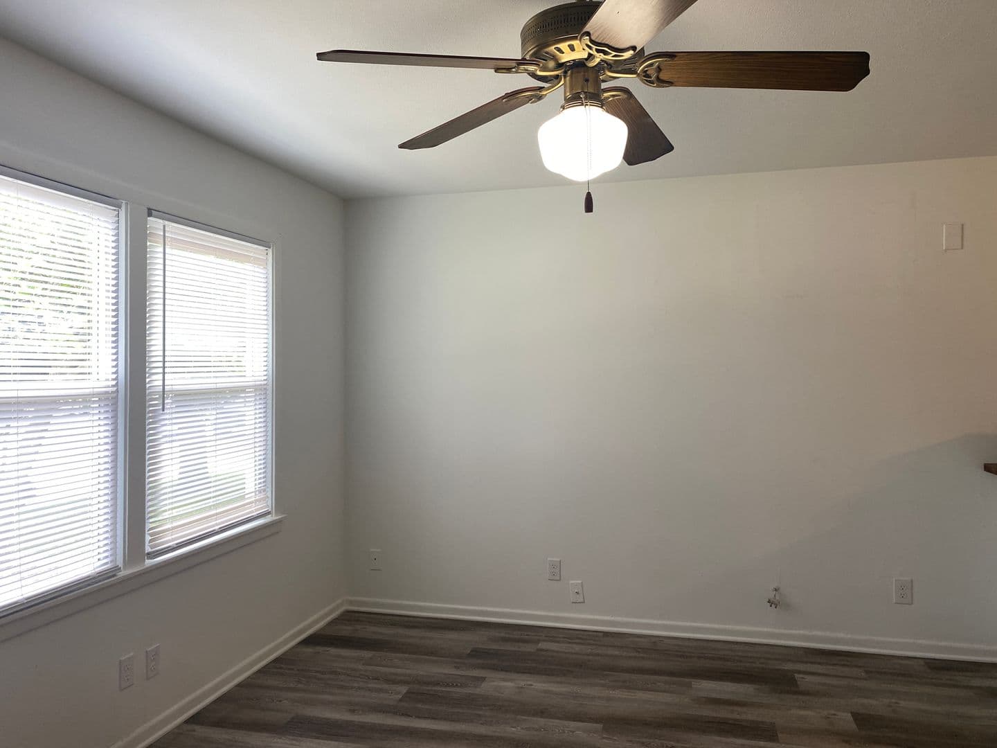 Hurst House: 425 Wanda Way