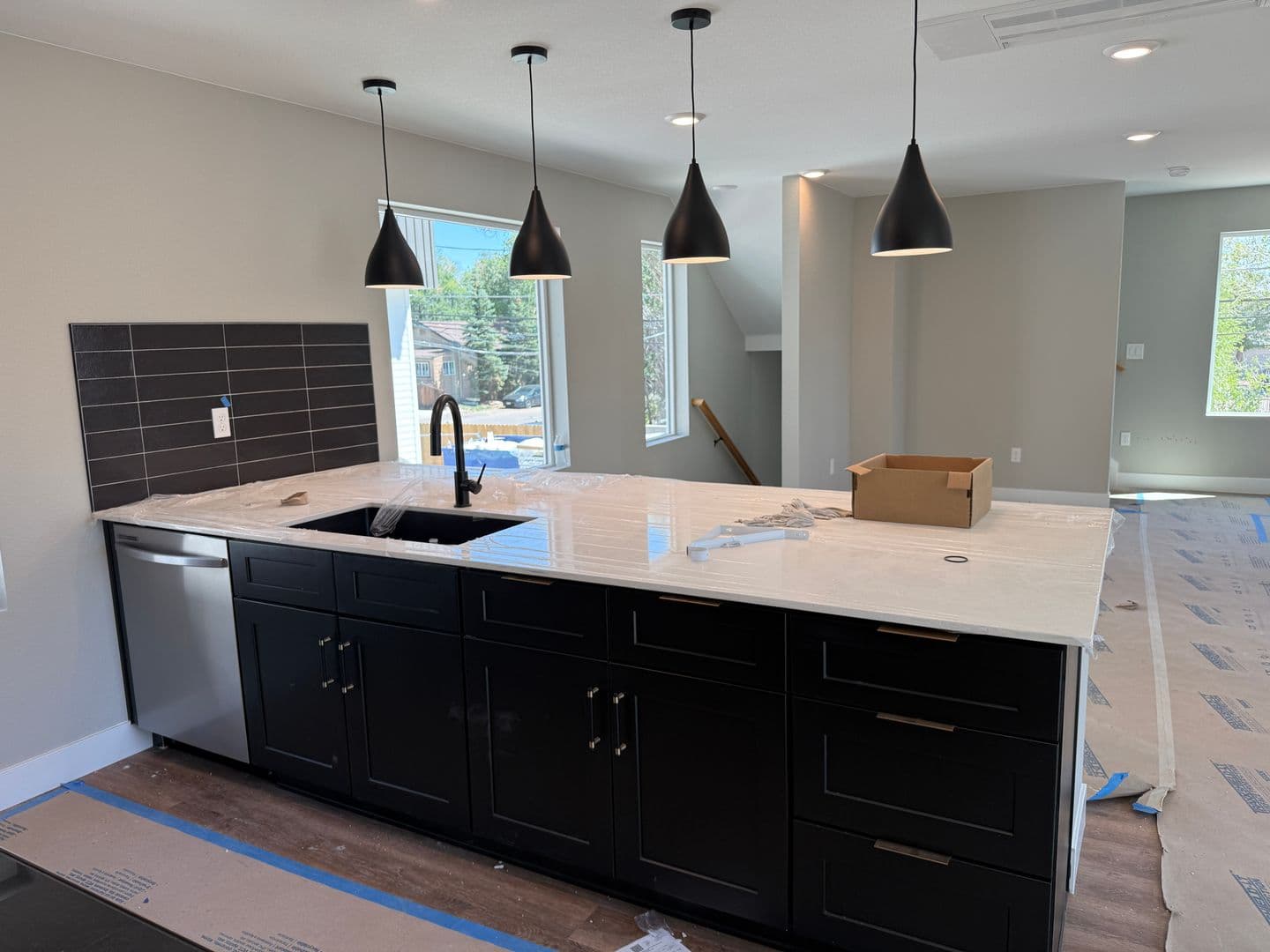 Lakewood Apartment: 1576-1590 Kendall St