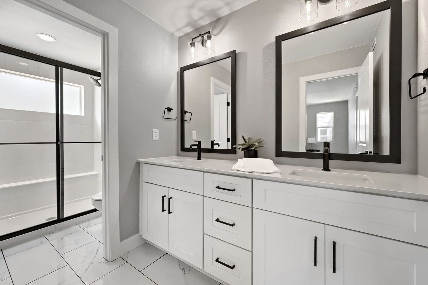 Denver Multiplex: 5512-5560 Clay Court