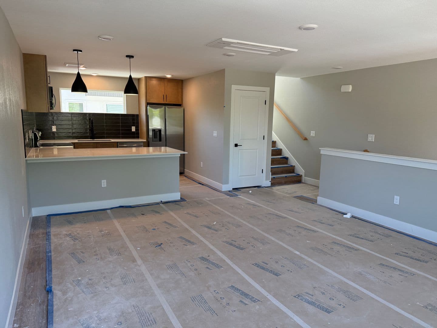 Lakewood Apartment: 1576-1590 Kendall St
