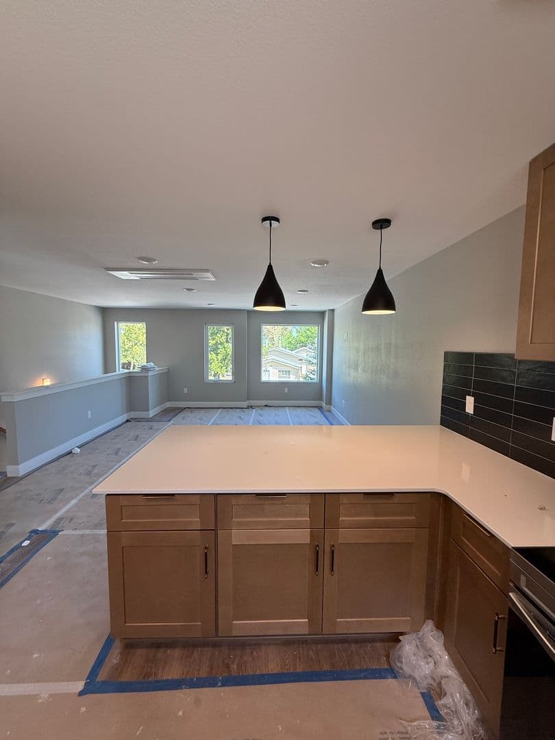 Lakewood Apartment: 1576-1590 Kendall St