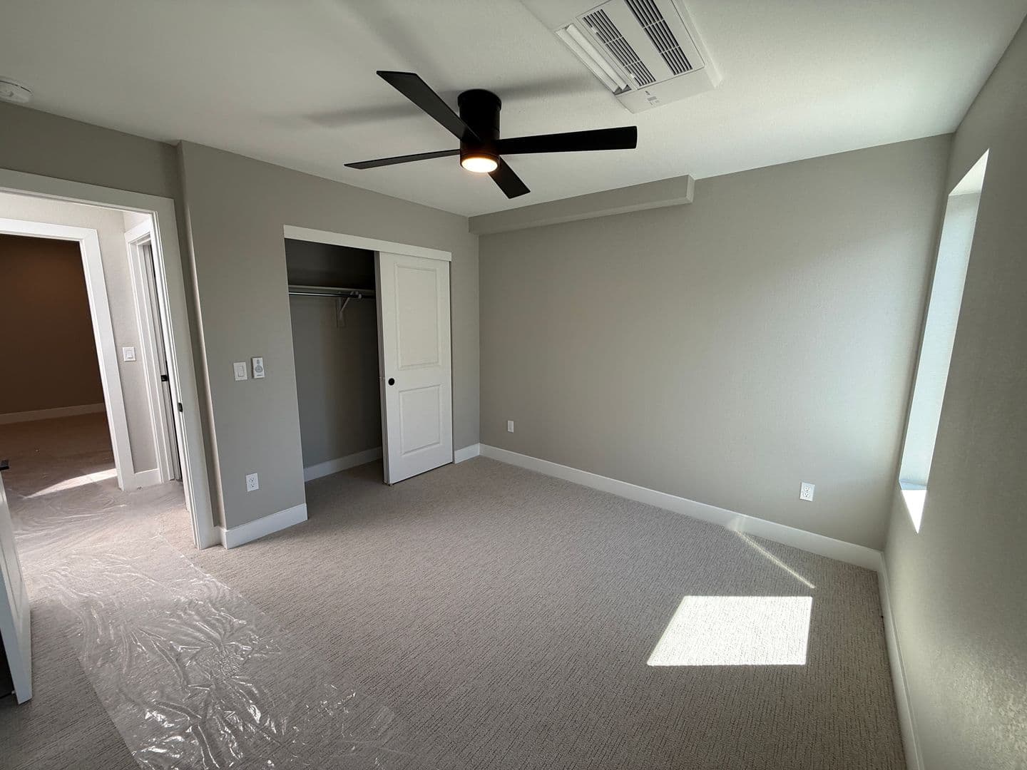 Lakewood Apartment: 1576-1590 Kendall St