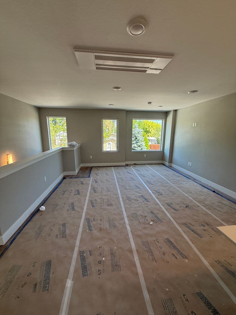 Lakewood Apartment: 1576-1590 Kendall St