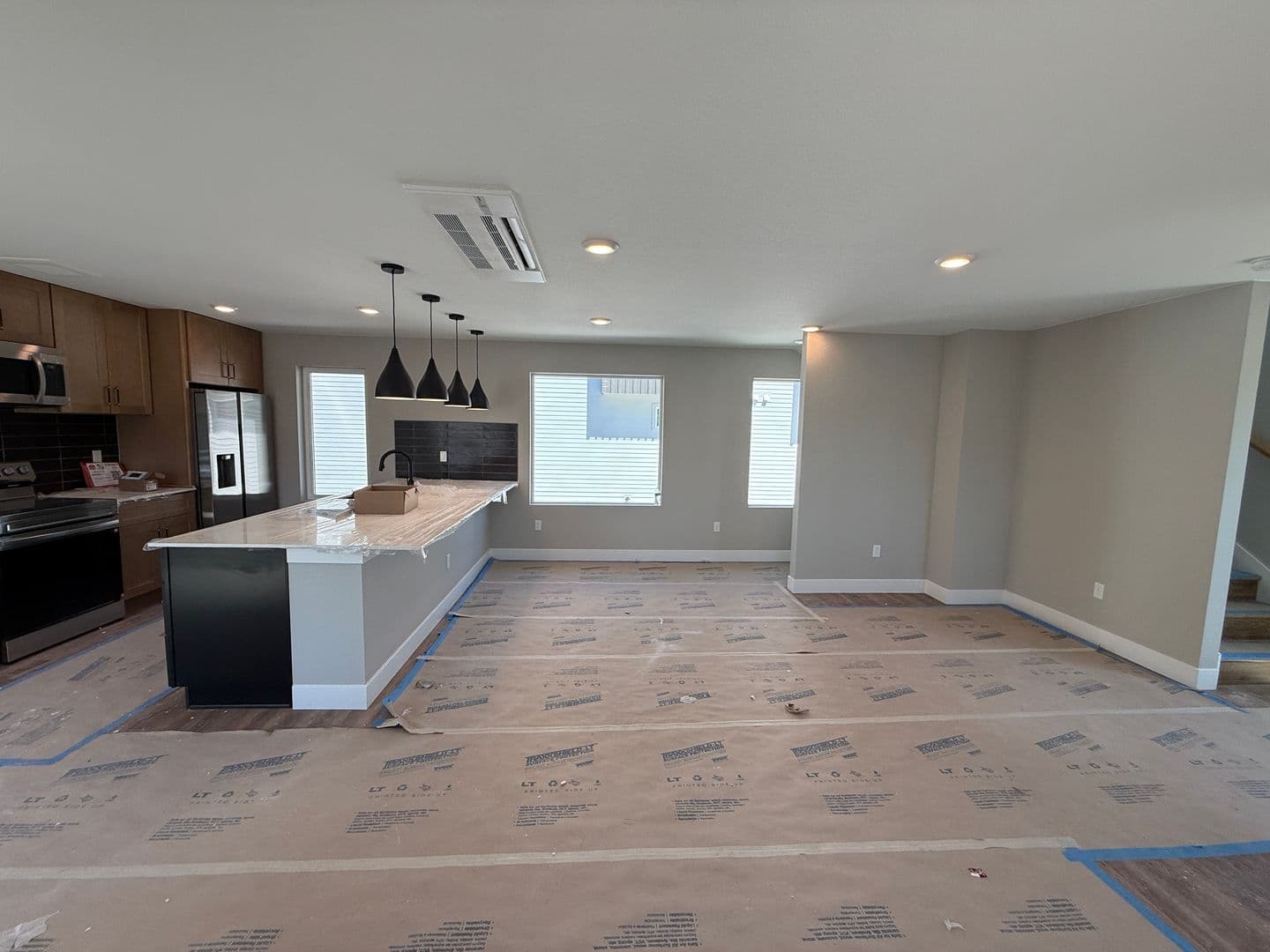 Lakewood Apartment: 1576-1590 Kendall St