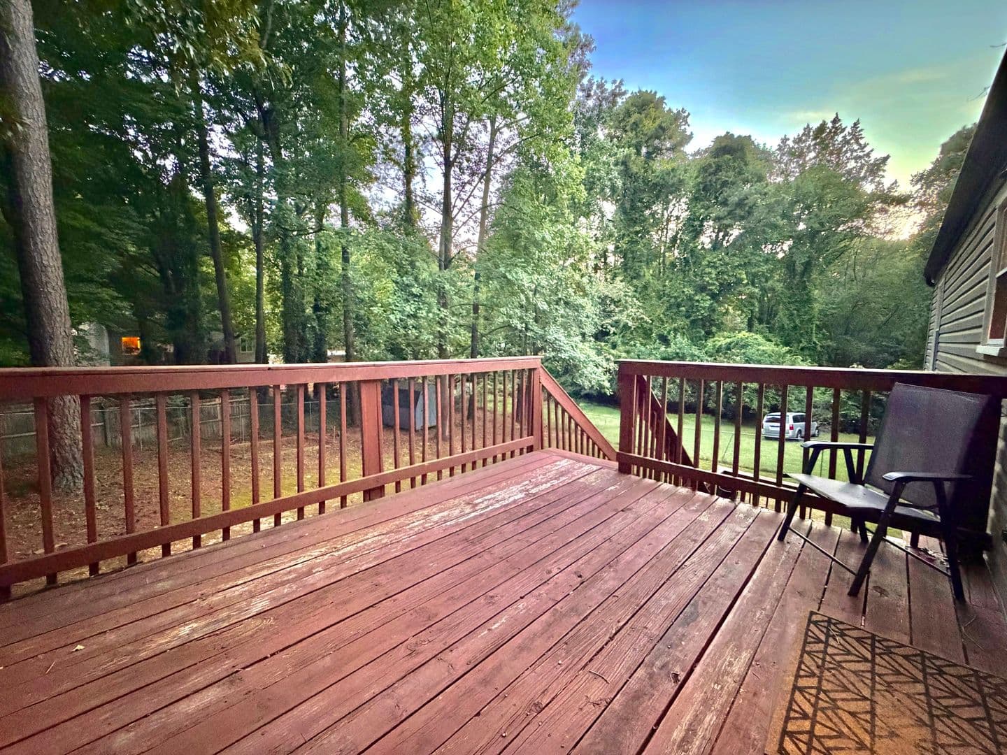 Raleigh House: 3109 Henslowe Drive,