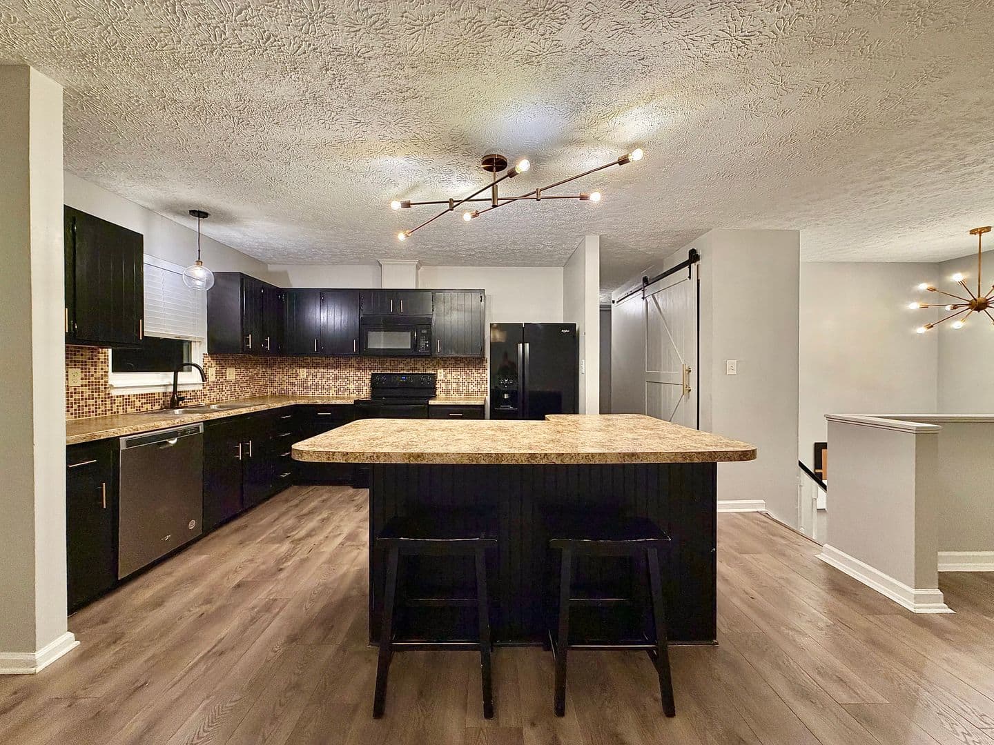 Raleigh House: 3109 Henslowe Drive,