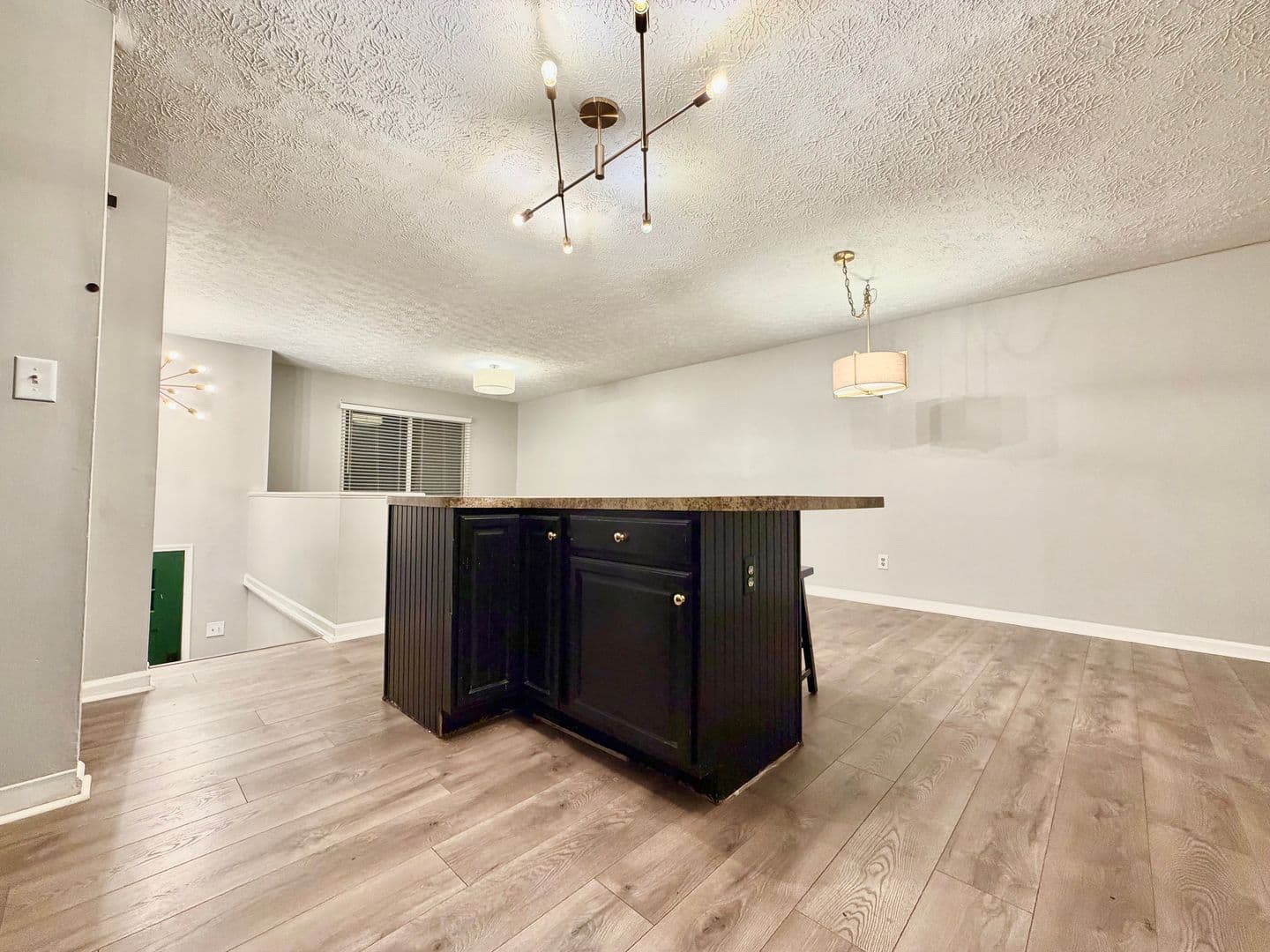 Raleigh House: 3109 Henslowe Drive,