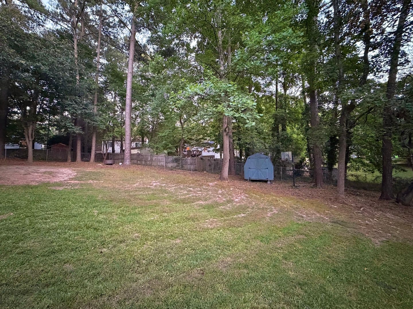 Raleigh House: 3109 Henslowe Drive,