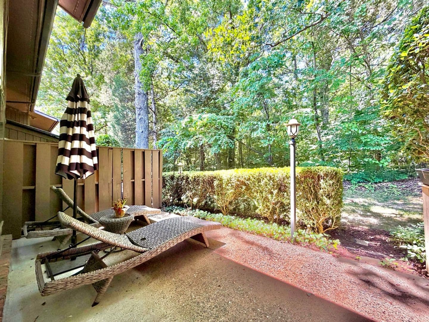 Chapel Hill Apartment: 907 Oak Tree Dr.