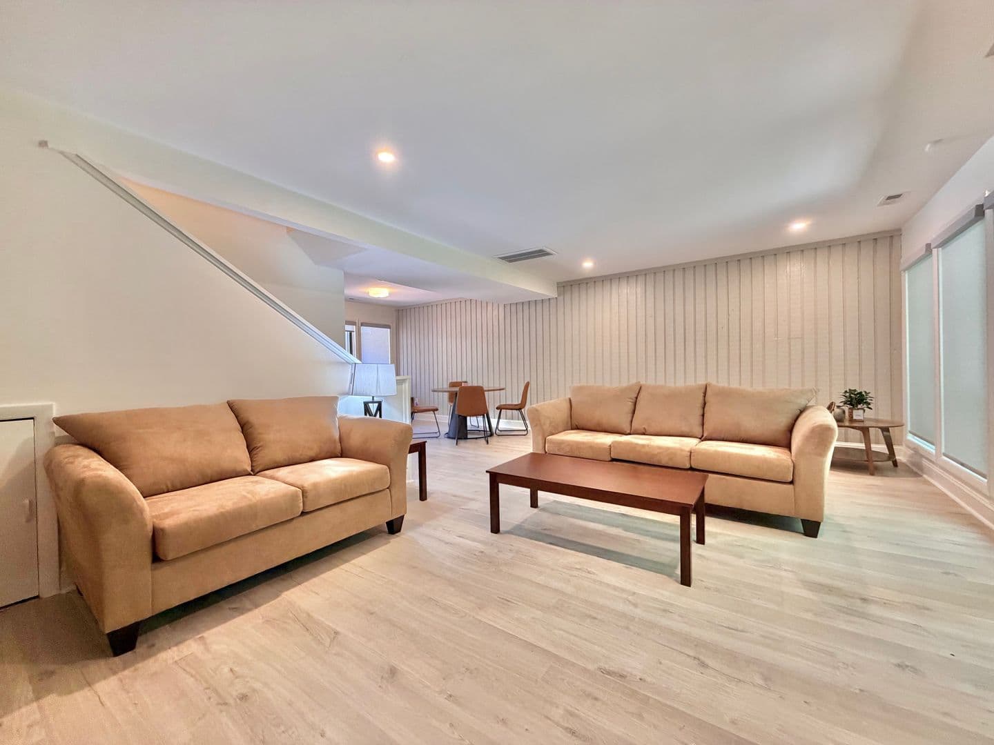 Chapel Hill Apartment: 907 Oak Tree Dr.