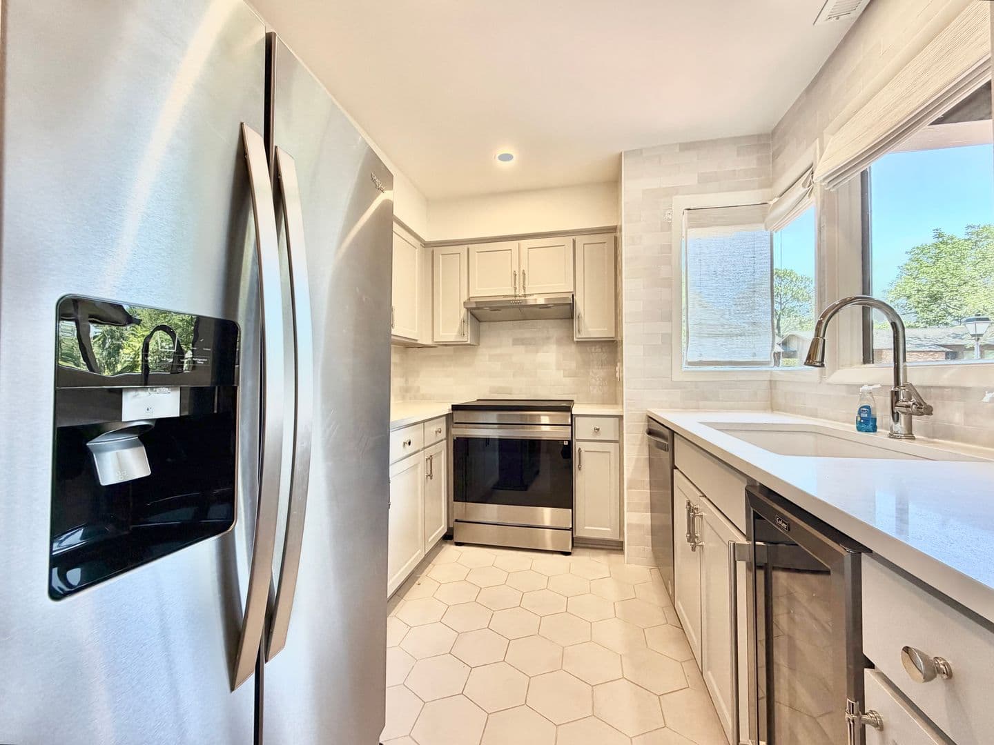 Chapel Hill Apartment: 907 Oak Tree Dr.