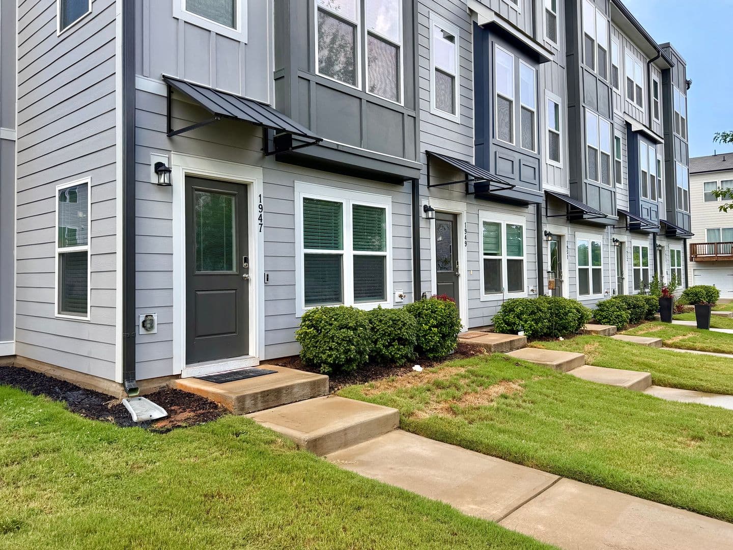 Raleigh Townhome: 1947 Robin Hill Ln,