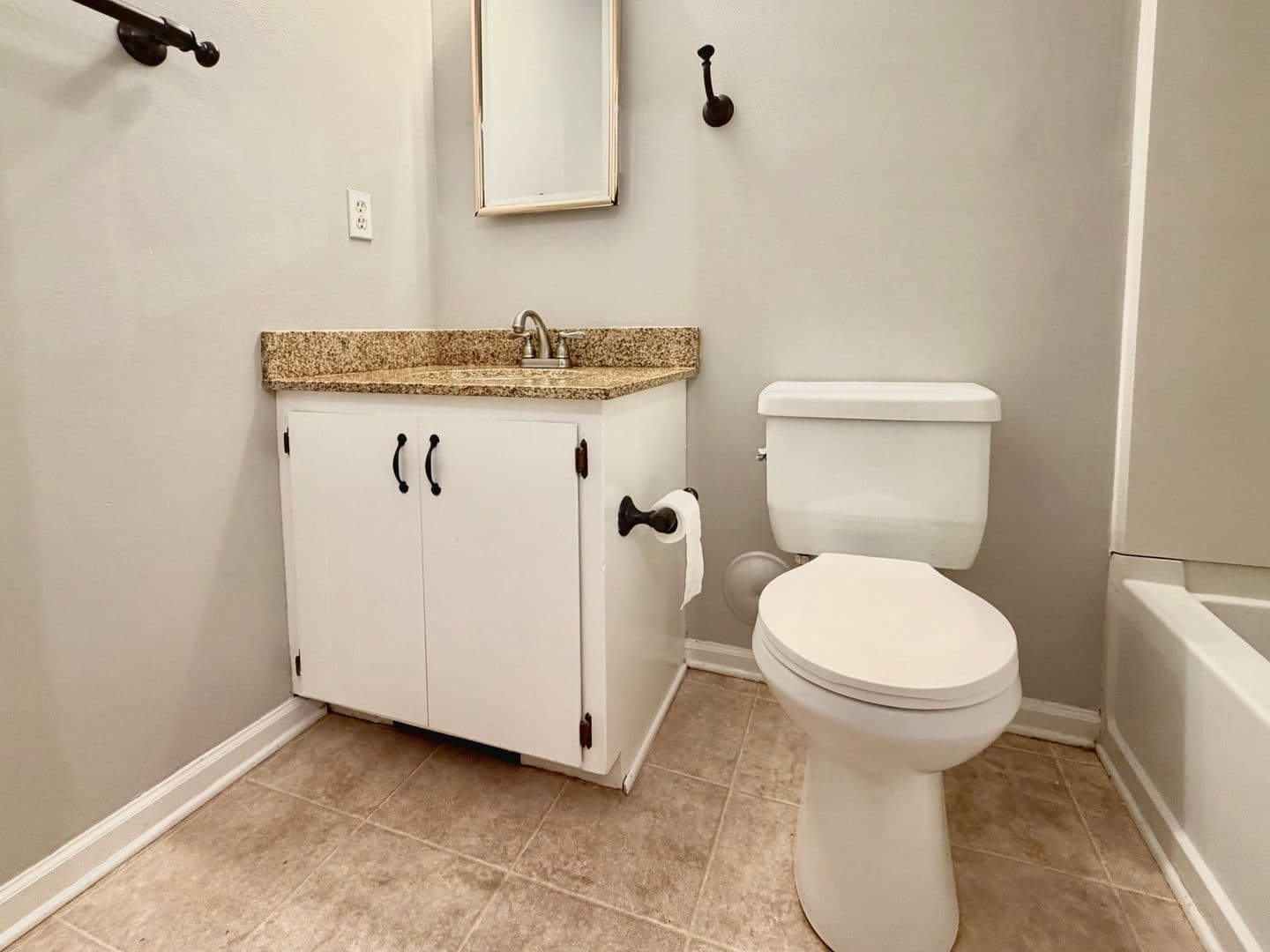 Raleigh House: 3109 Henslowe Drive,