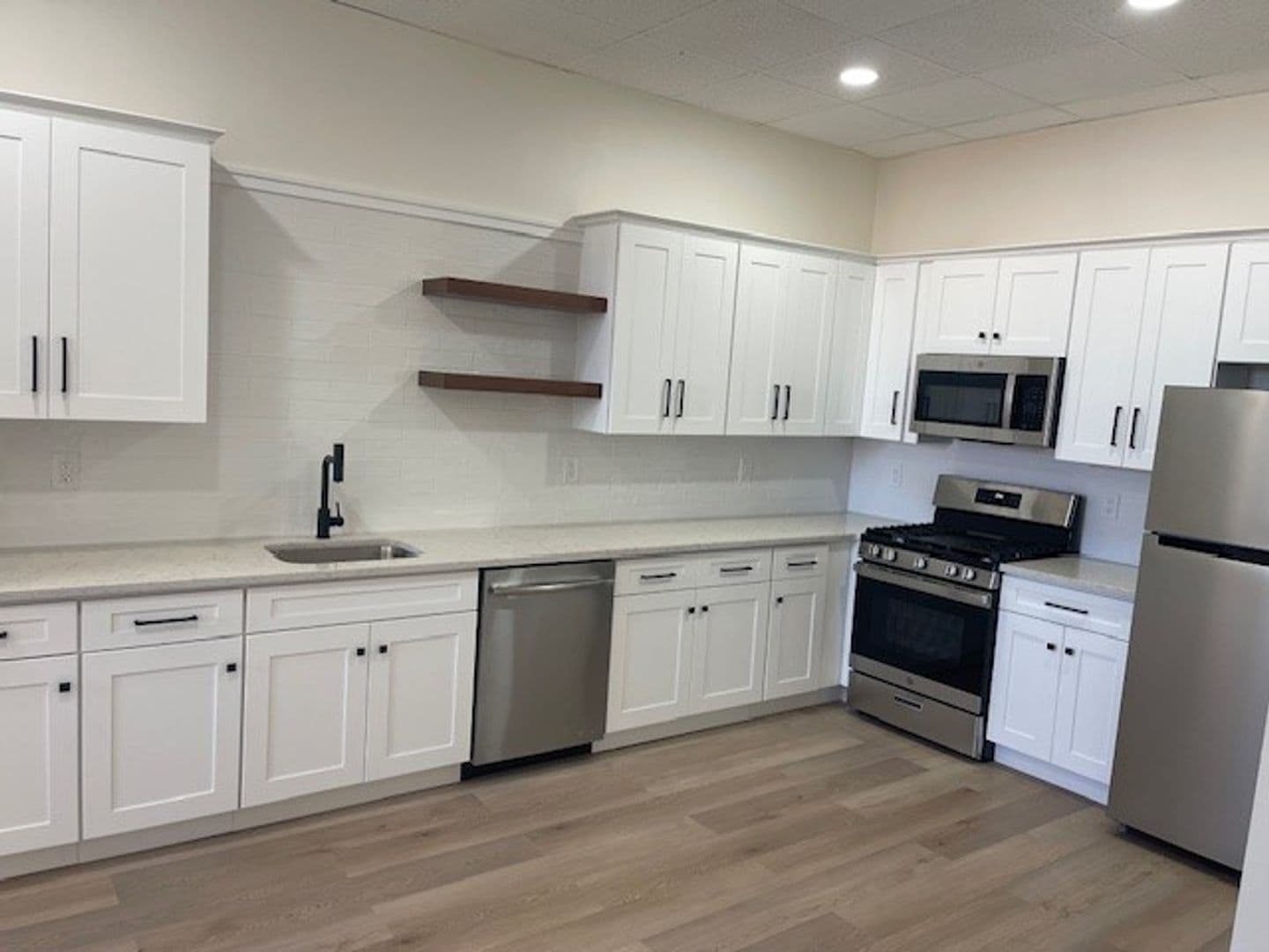 Bound Brook Apartment: 110 Hamilton St