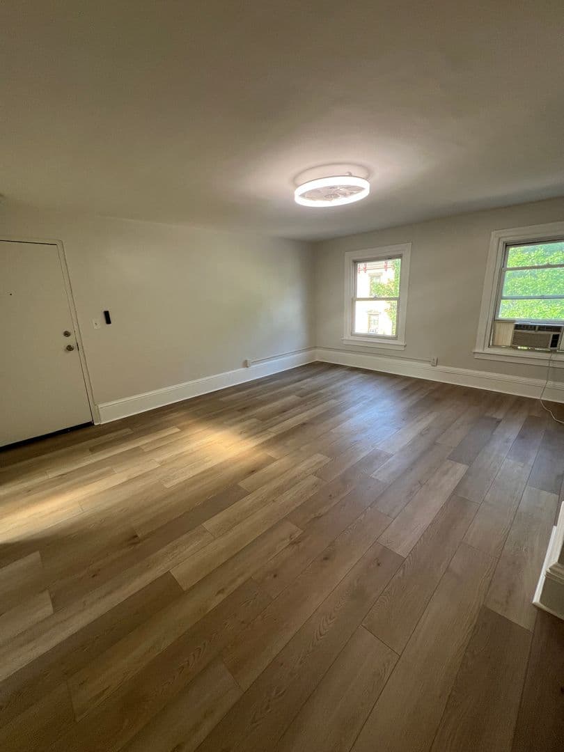 Easton Apartment: 77-83 N 4th St