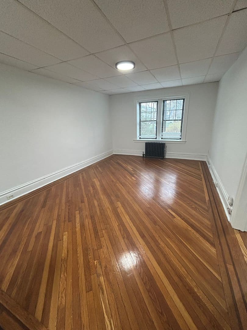 Nutley Apartment: 304 Hillside Ave