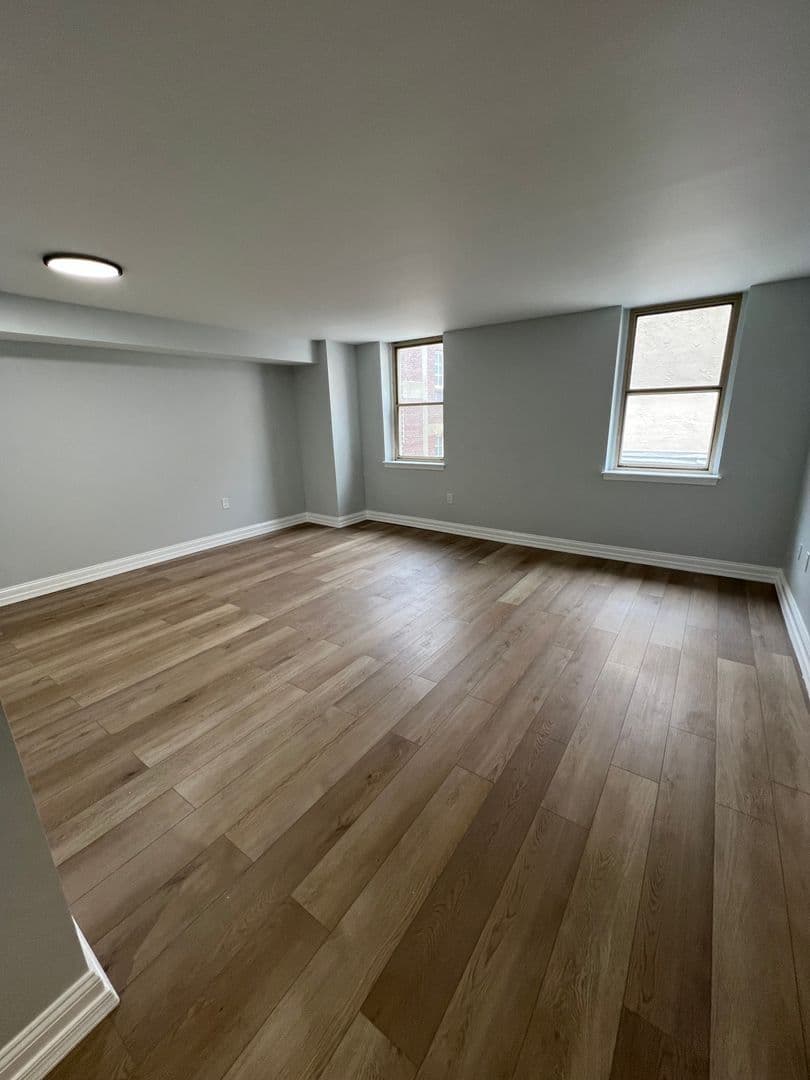 Easton Apartment: 109 N 3rd St
