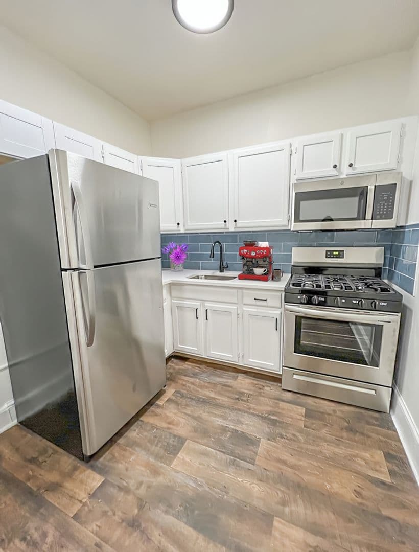 Rutherford Apartment: 154 Union Ave