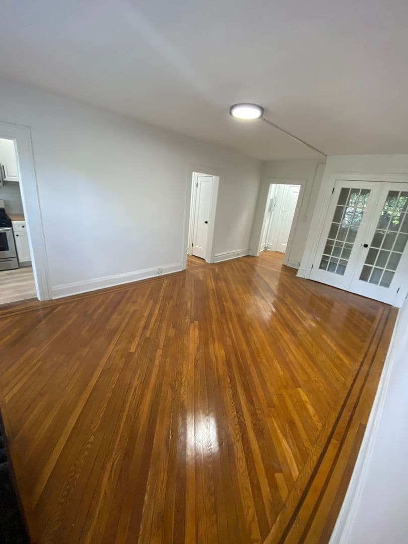 Nutley Apartment: 304 Hillside Ave