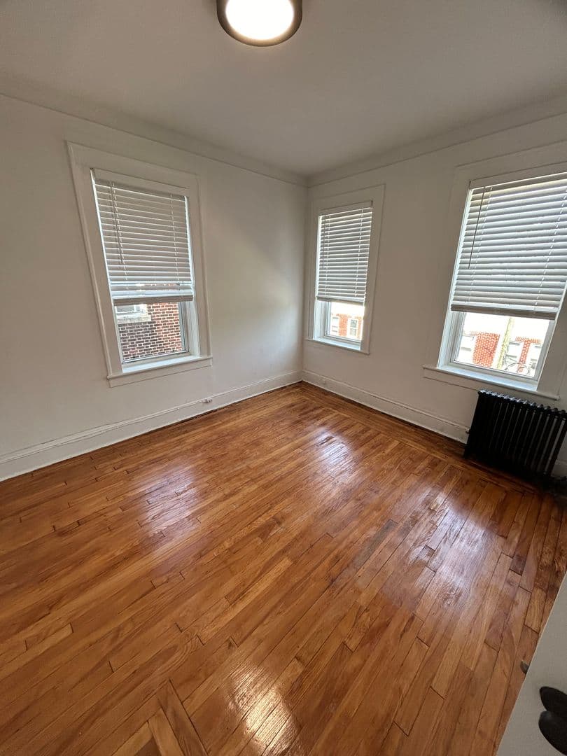 Leonia Apartment: 300 Elm Pl