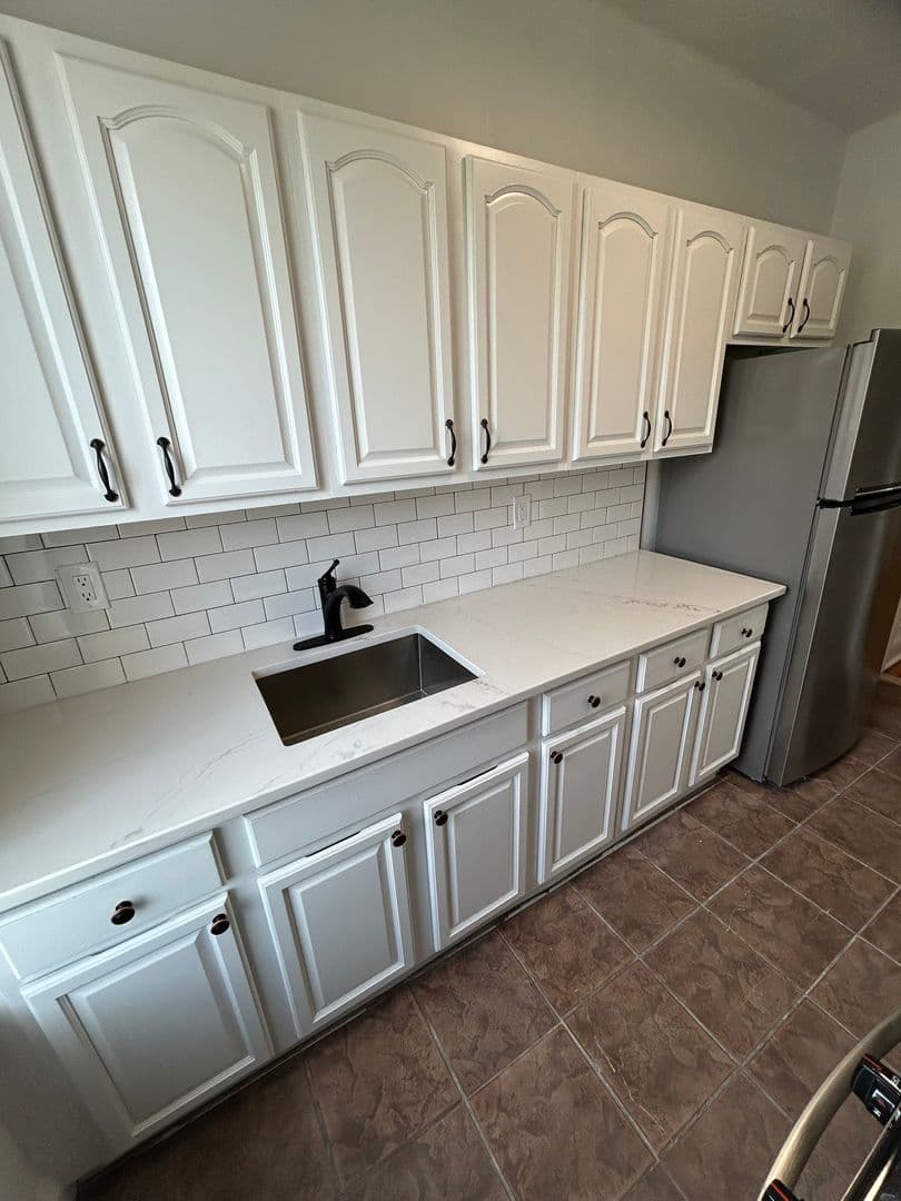 Leonia Apartment: 300 Elm Pl