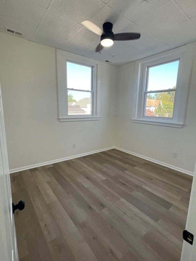 Bound Brook Apartment: 110 Hamilton St