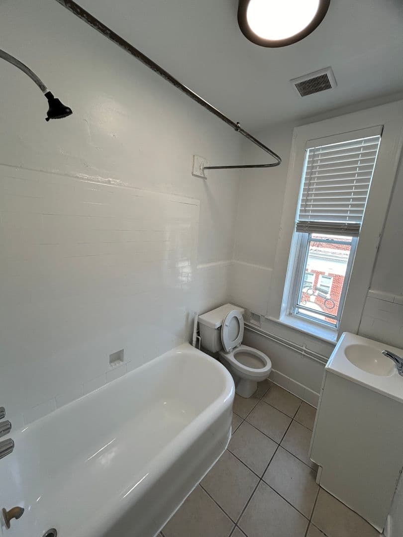 Leonia Apartment: 300 Elm Pl