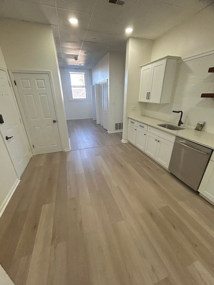 Bound Brook Apartment: 110 Hamilton St