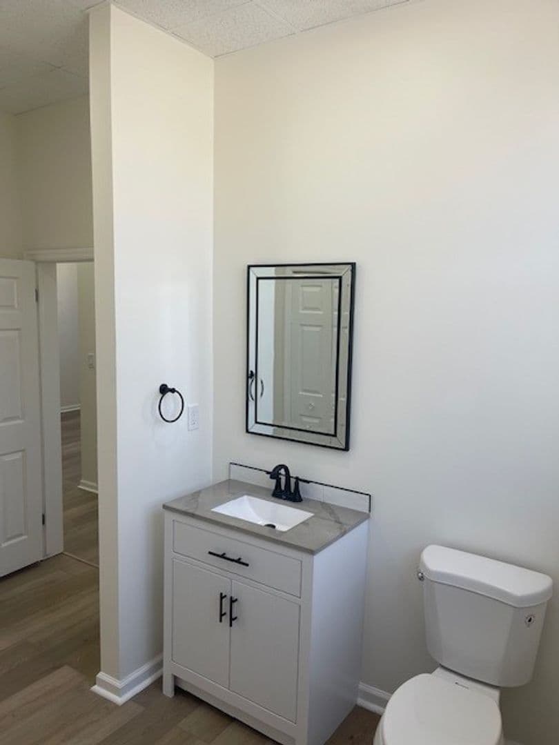 Bound Brook Apartment: 110 Hamilton St