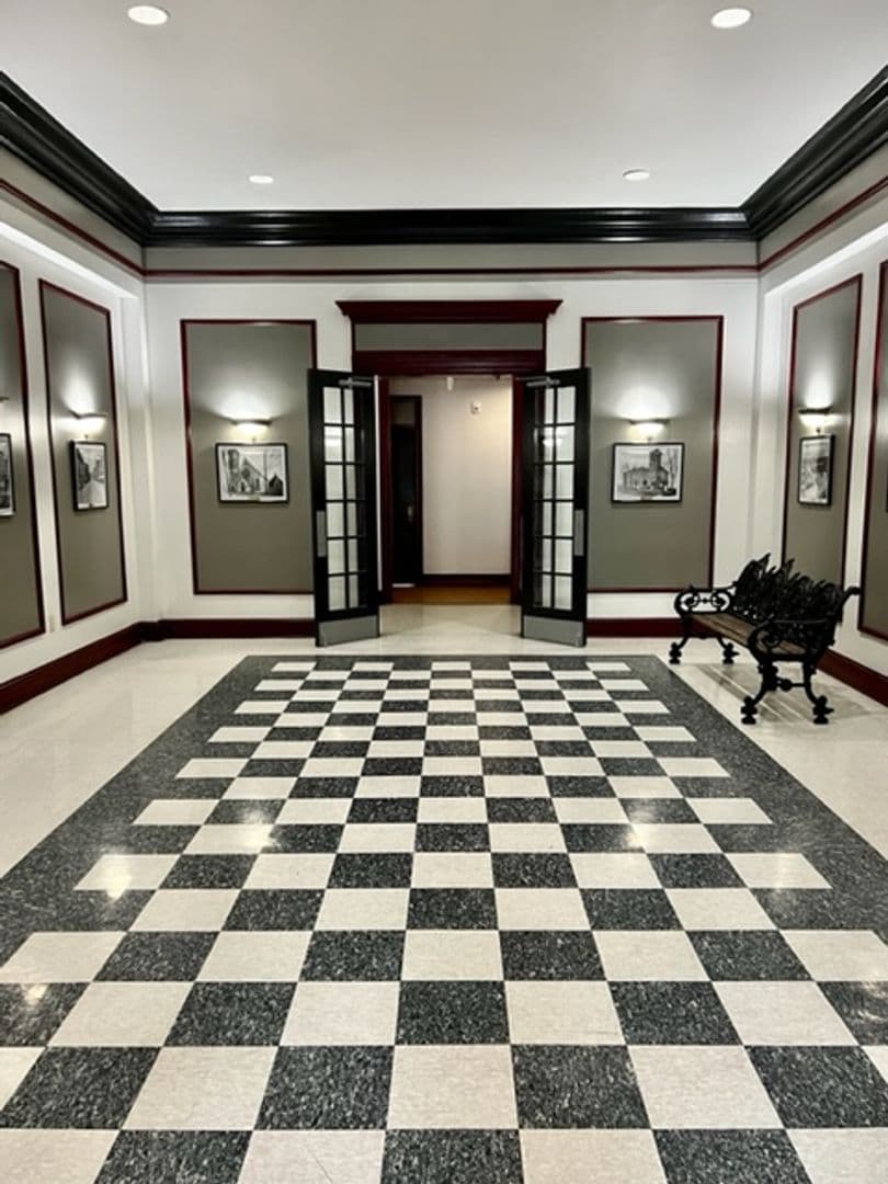 Easton Apartment: 109 N 3rd St