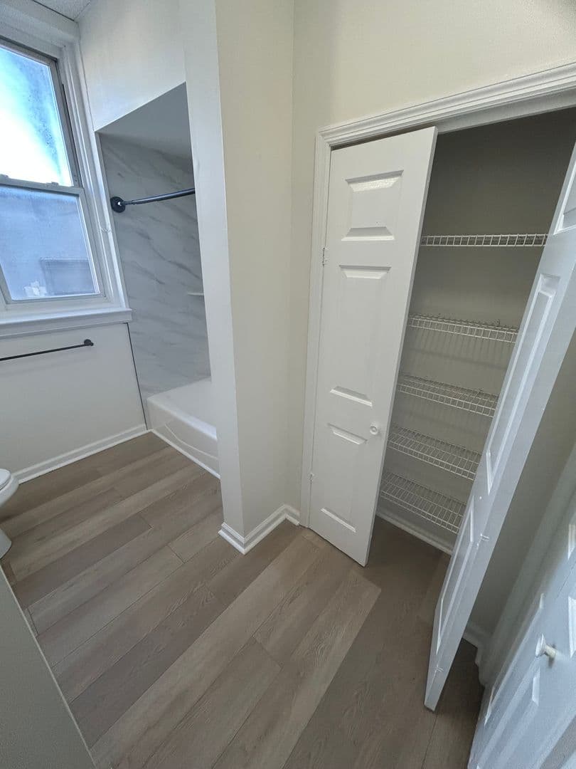 Bound Brook Apartment: 110 Hamilton St