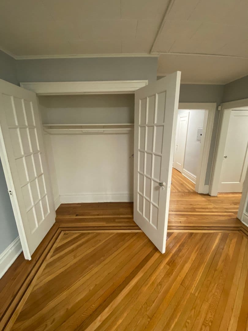 Nutley Apartment: 304 Hillside Ave