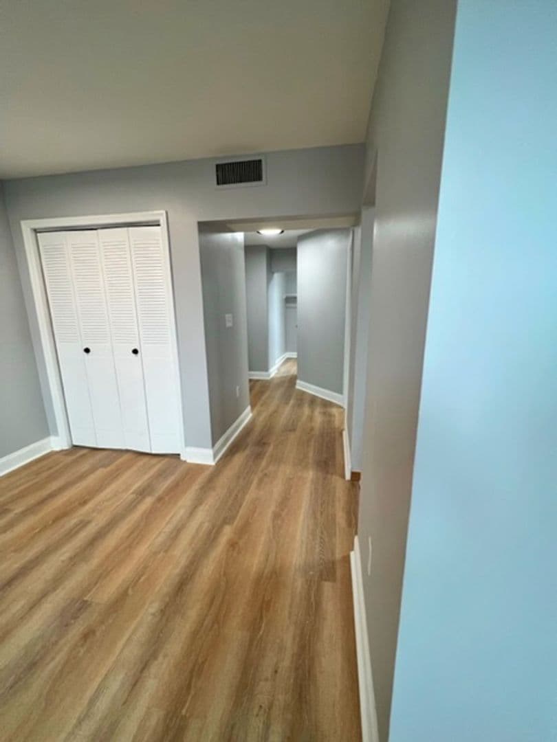 Easton Apartment: 109 N 3rd St