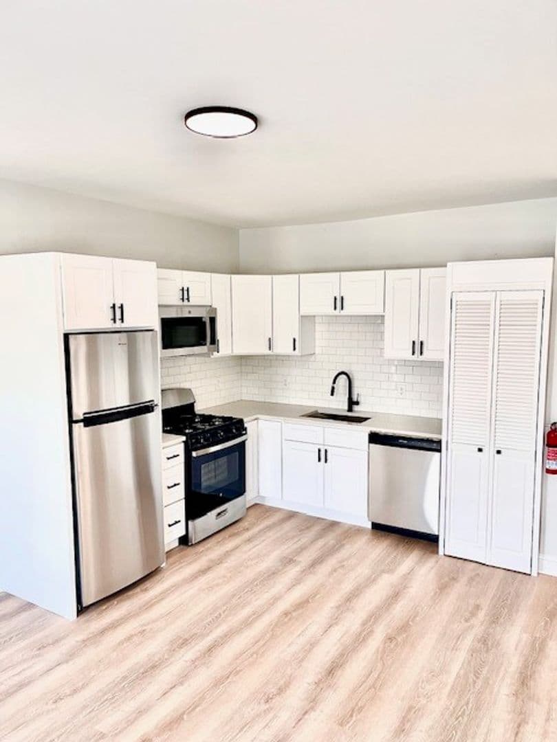 Nutley Apartment: 337-343 Franklin Ave