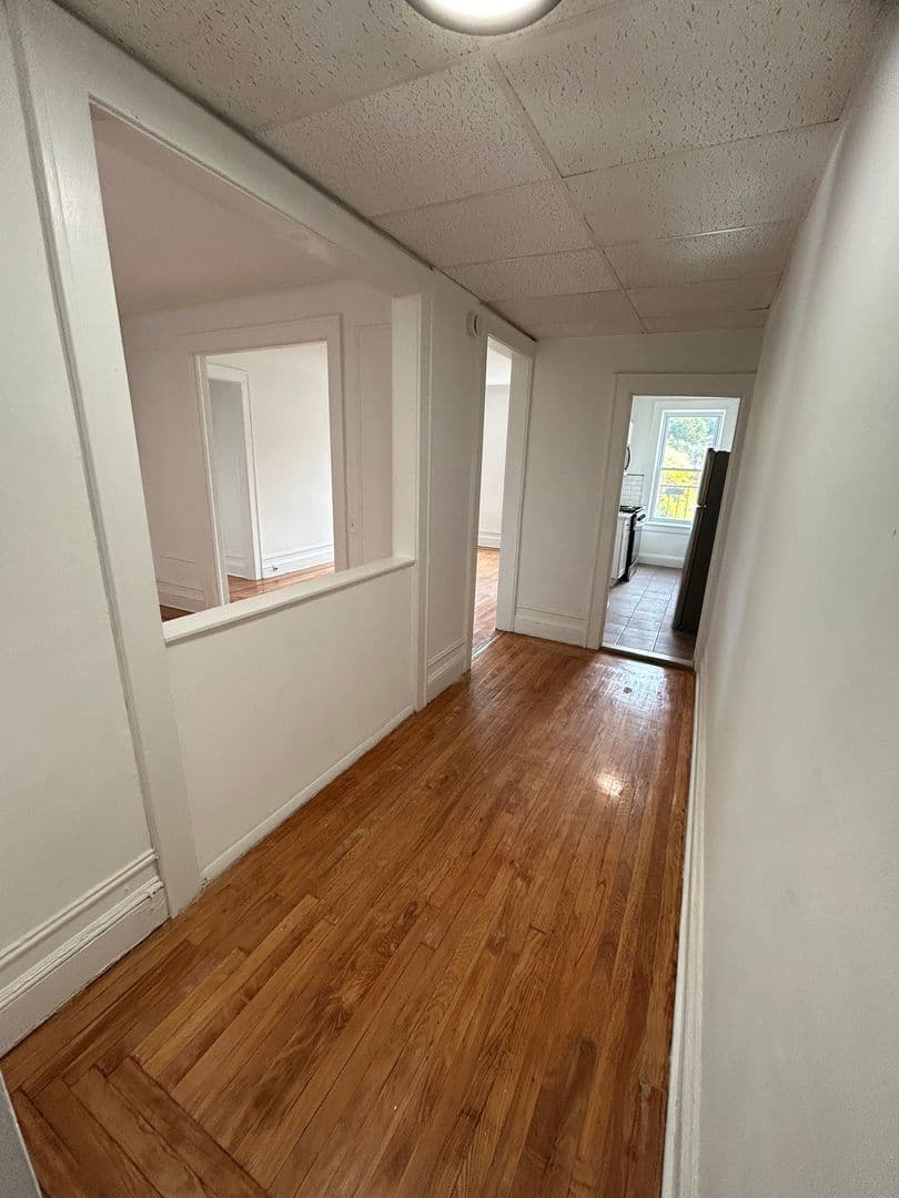 Leonia Apartment: 300 Elm Pl