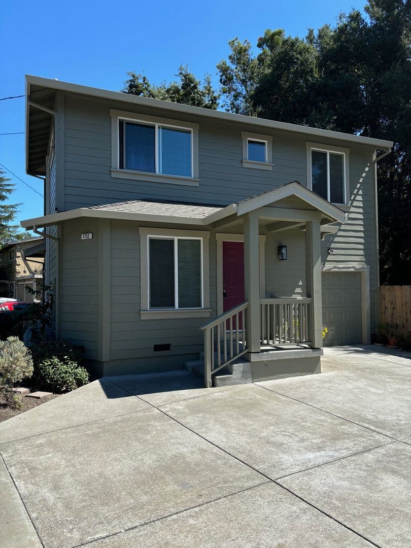 Santa Rosa House: 1732 Mt. Olive Drive