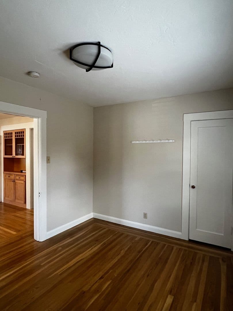 Santa Rosa House: 814 St Helena Avenue