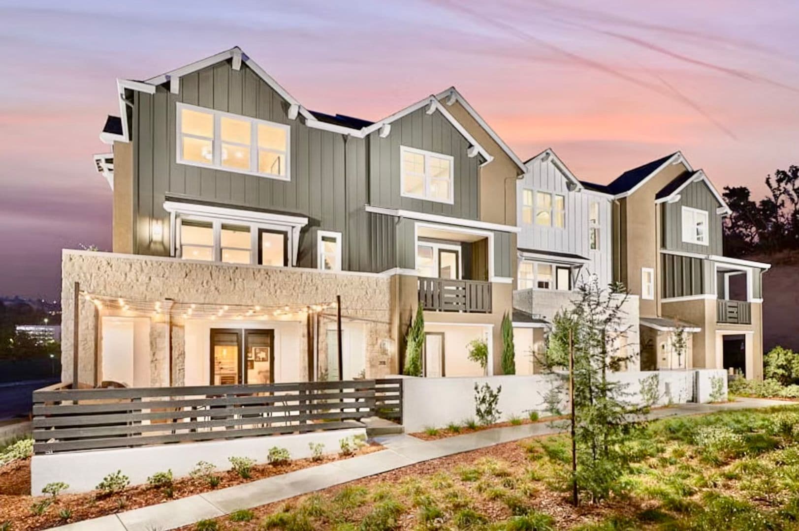 Santa Rosa House: 282 Gambrel Circle