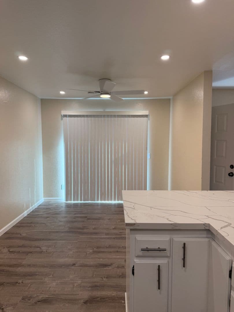 Santa Rosa Apartment: 1918 Waltzer Rd.