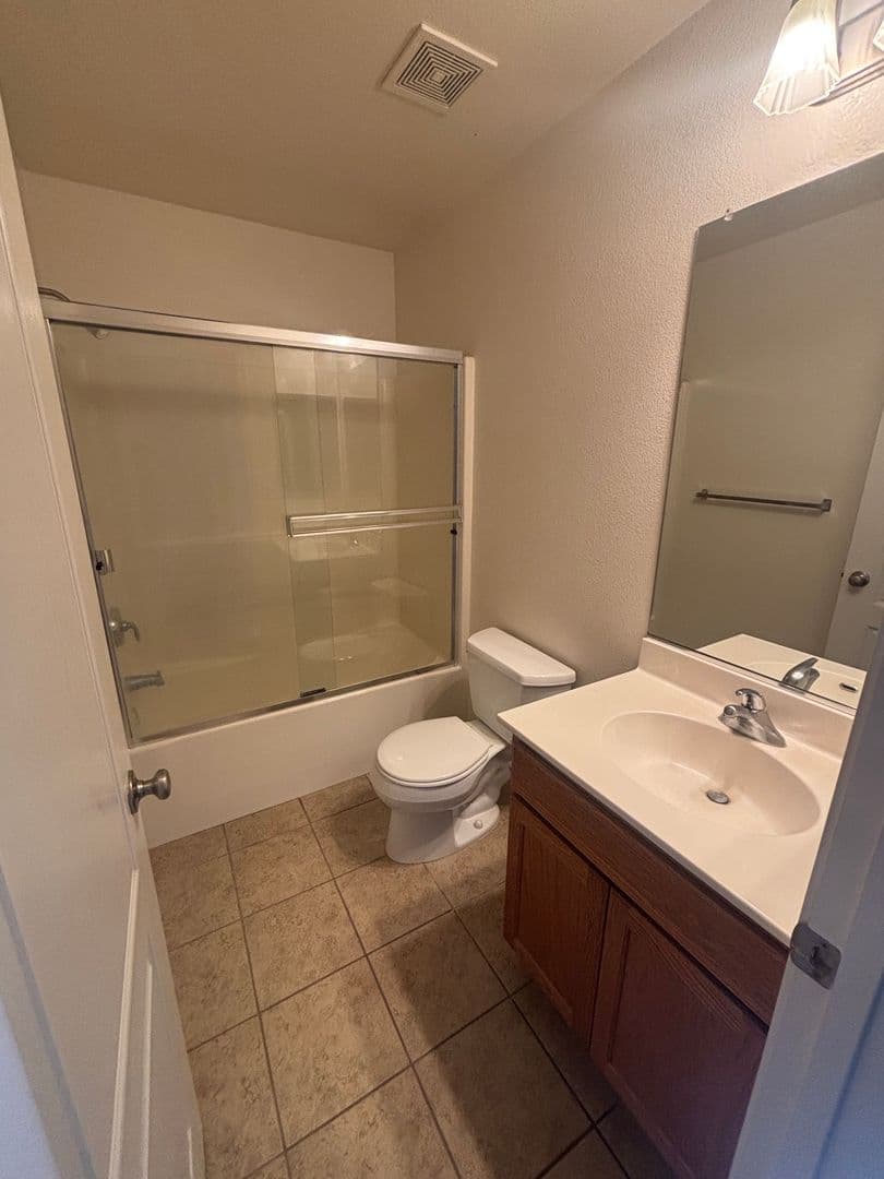 Santa Rosa House: 2221 Versailles St