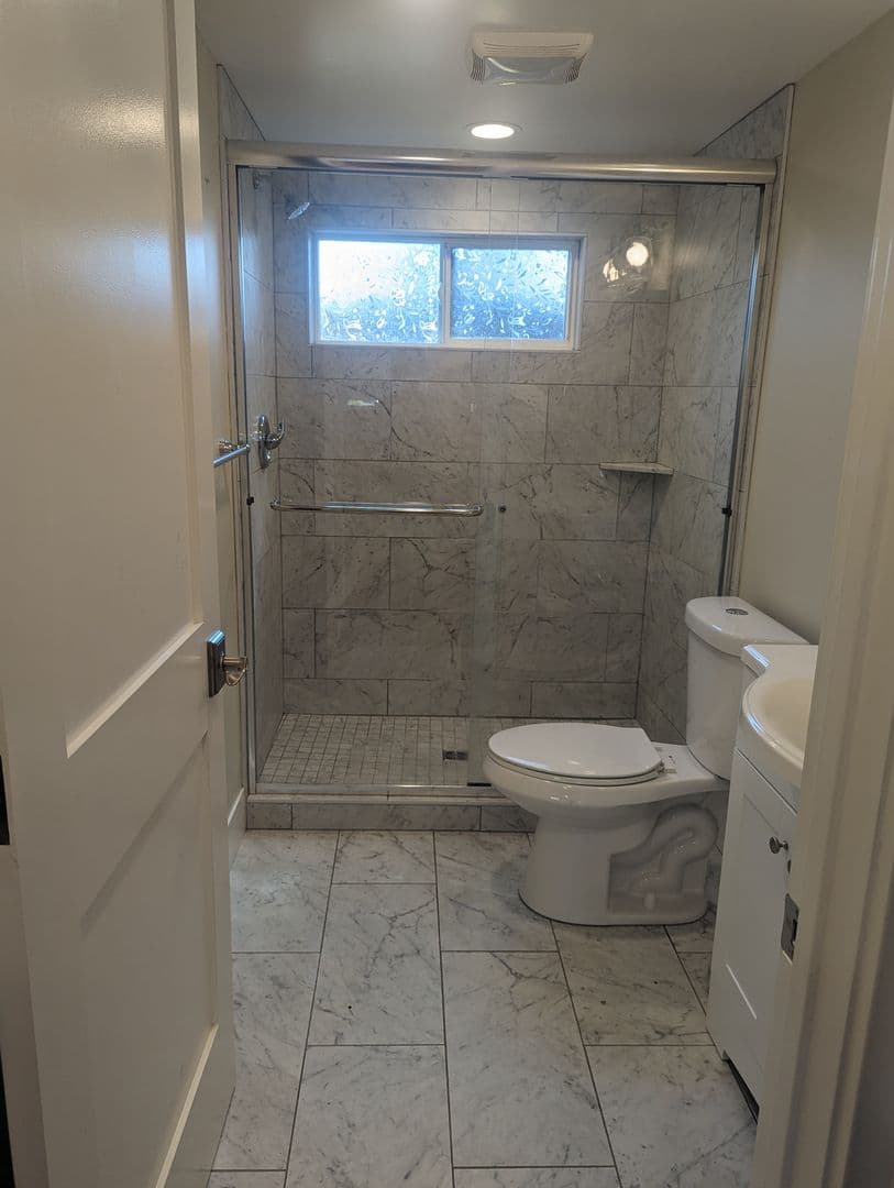 Santa Rosa Apartment: 154 West 8th Street