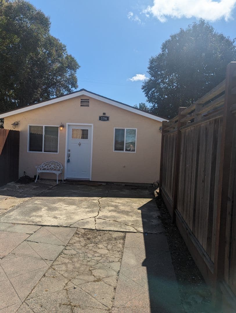 Santa Rosa Apartment: 154 West 8th Street