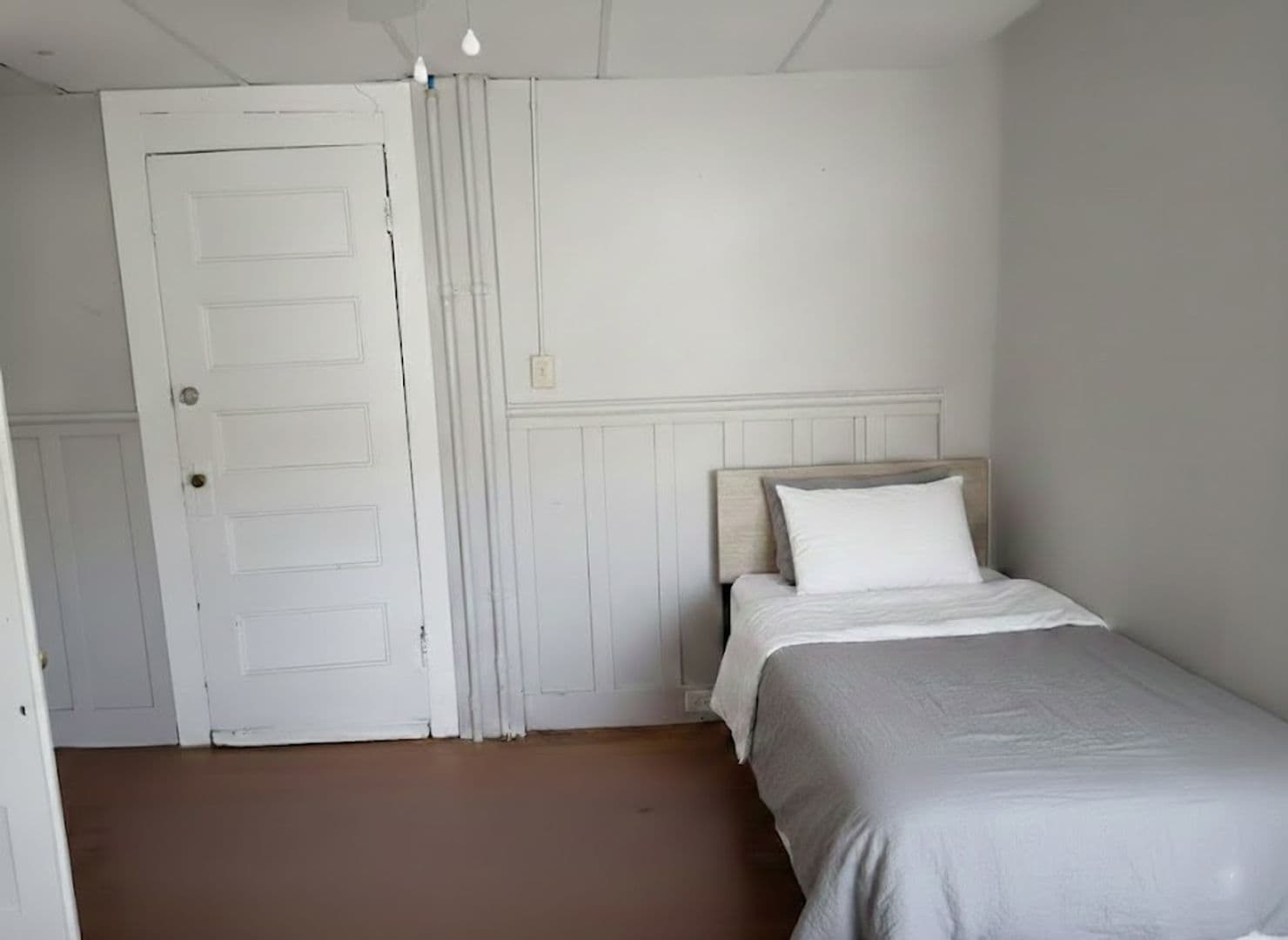 Scranton Apartment: 640 Jefferson Ave - 1C