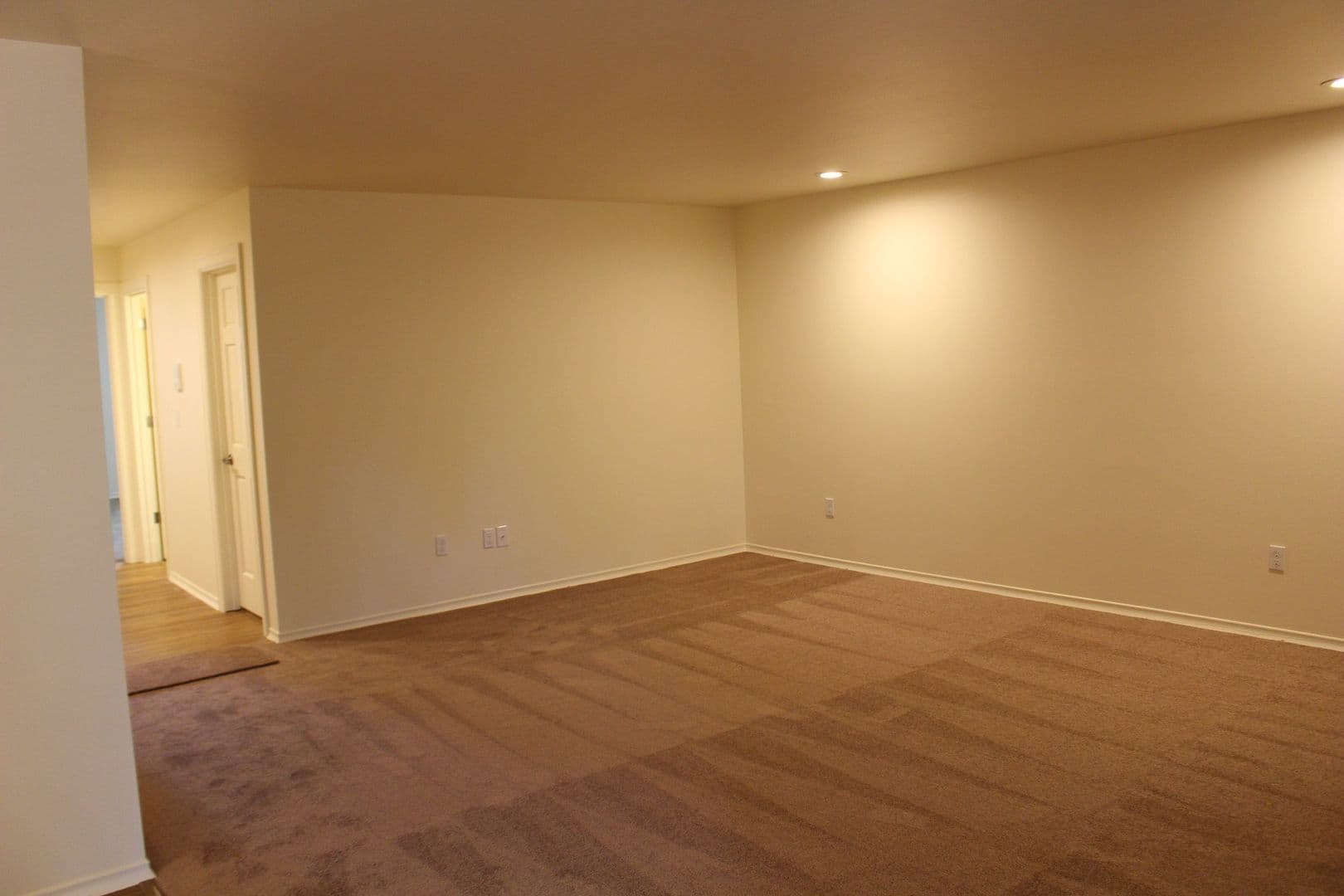 Lakewood Apartment: 6114 112th St SW