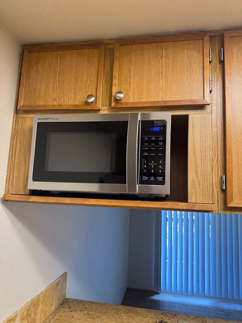 Lakewood Apartment: 8720 58th Ave SW