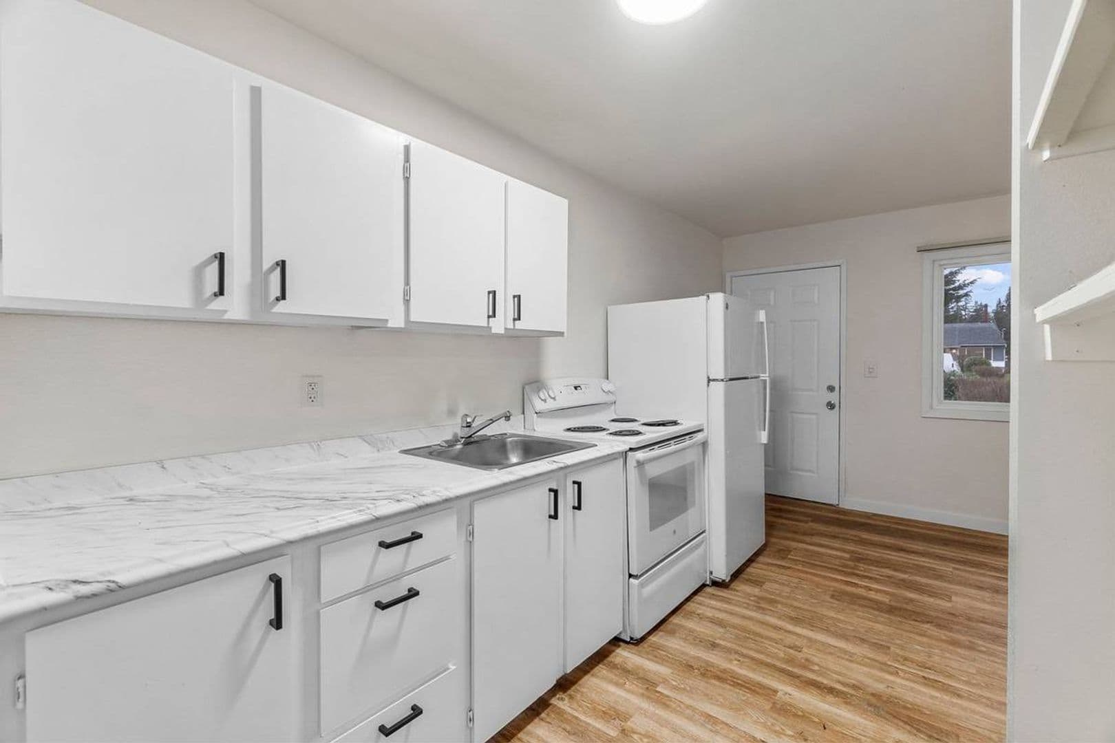 Olympia Apartment: 7917 Martin Way E